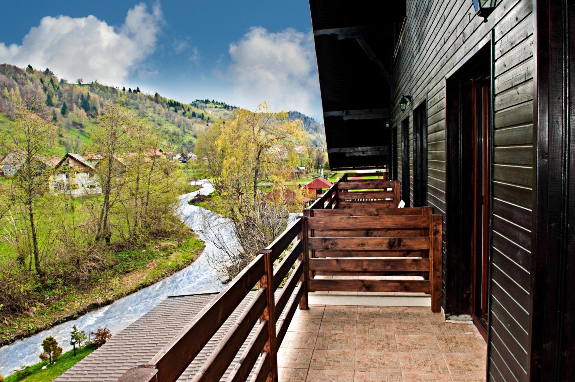 Hotel Boutique Garden Resort By Brancoveanu Moieciu de Jos Eksteriør bilde